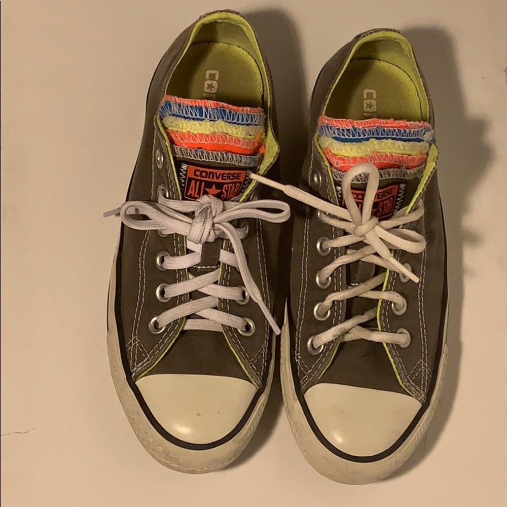 Grey converse